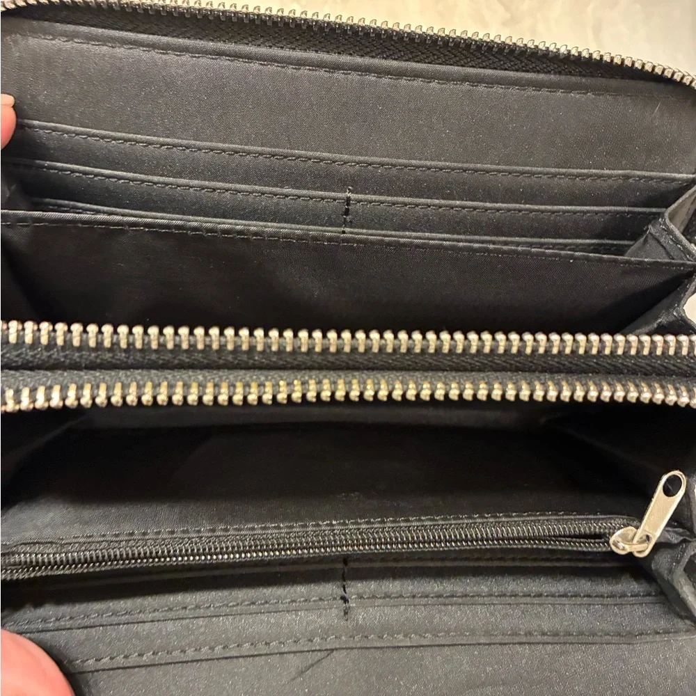 Tommy Hilfiger Black‎ Textured Wallet